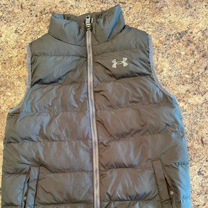 Boys Dark Green Under Armour Insulated Vest EUC Size M